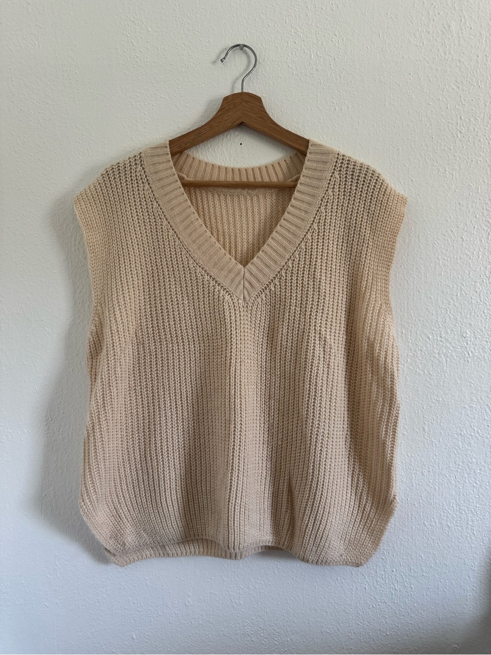 Sleeveless V-Neck Knit Sweater Vest in Beige